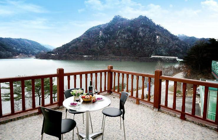 Lahoya Pension Chuncheon Eksteriør billede