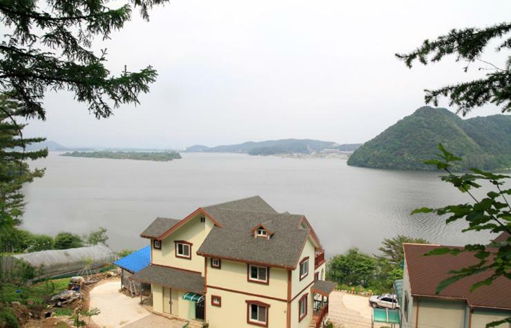 Lahoya Pension Chuncheon Eksteriør billede