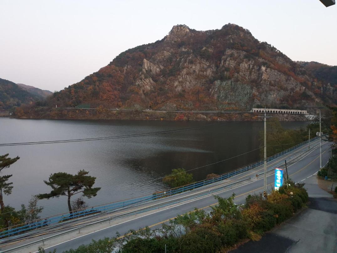 Lahoya Pension Chuncheon Eksteriør billede