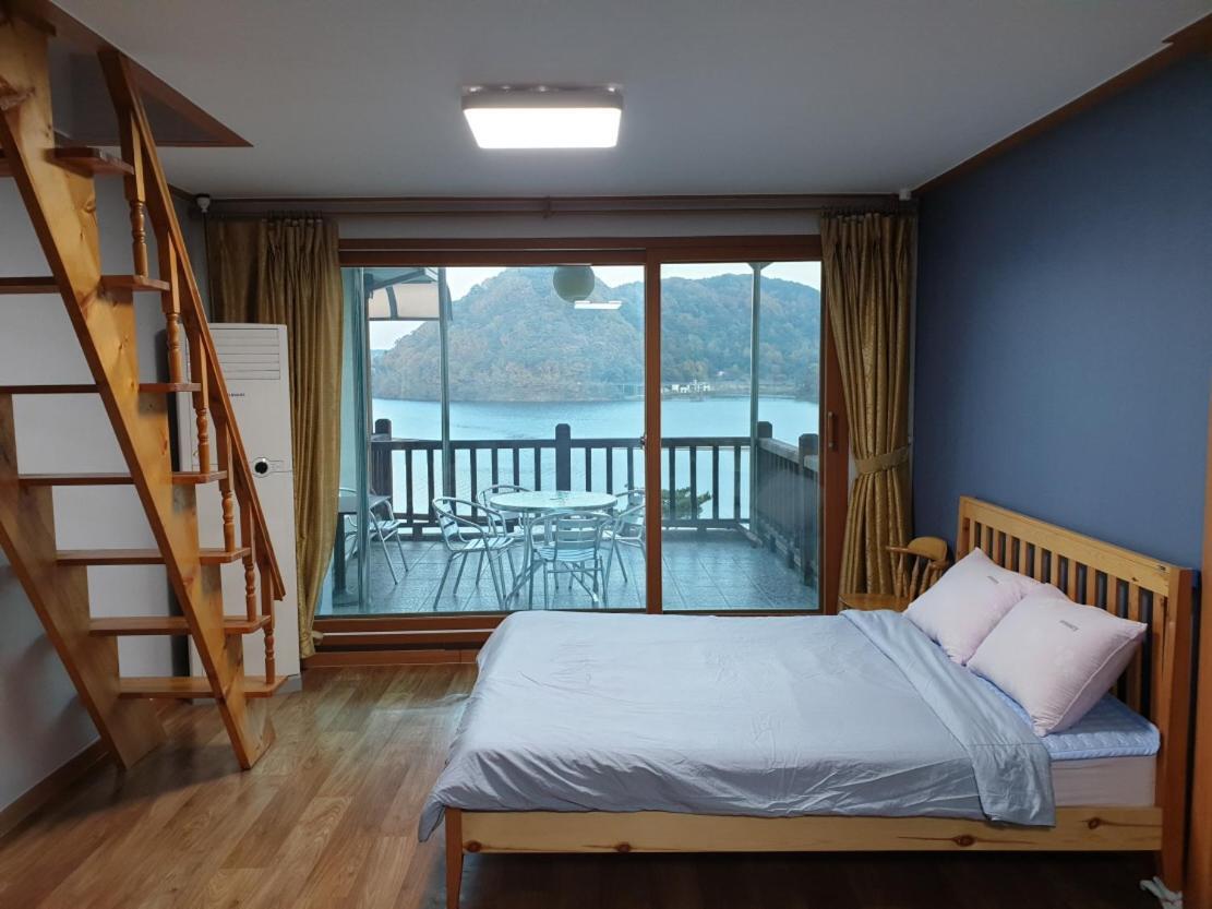 Lahoya Pension Chuncheon Eksteriør billede